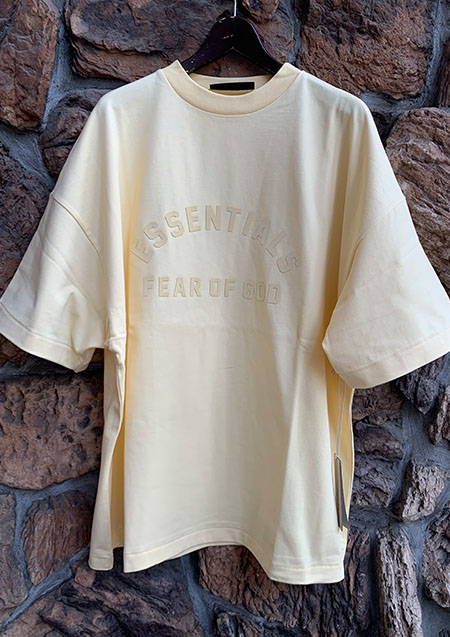 FOG ESSENTIALS 24SS FRONT LOGO SS TEE | G/YELLOW