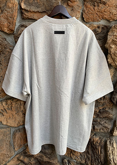 FOG ESSENTIALS 24SS FRONT LOGO SS TEE | LT/OATMEAL