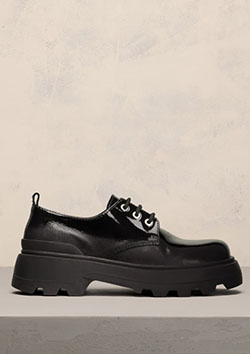 AMI PARIS LUG SOLE DERBIES | WOOL TRICOTINE BLACK