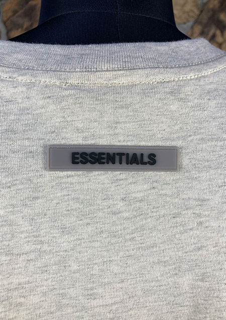 FOG ESSENTIALS FRONT LOGO SS TEE | LT/OATMEAL