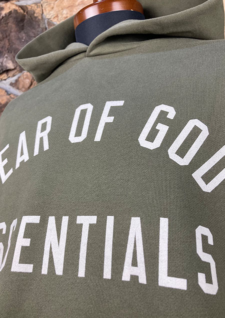 FOG ESSENTIALS 24FW ARCH LOGO SWEAT HOODIE | MILITARY