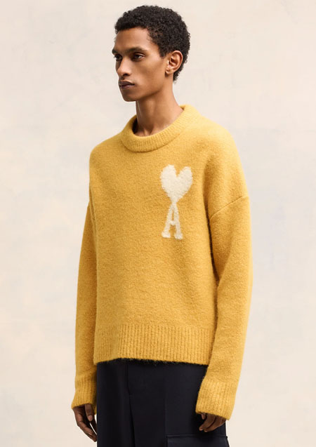 AMI PARIS LOGO CREW NECK KNIT | 724MUSTARD