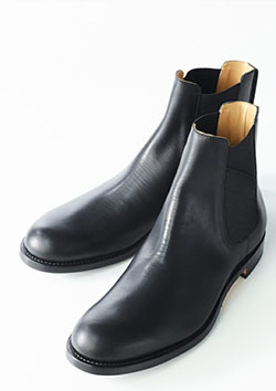 1PIU1UGUALE3 CHELSEA BOOTS | BLACK